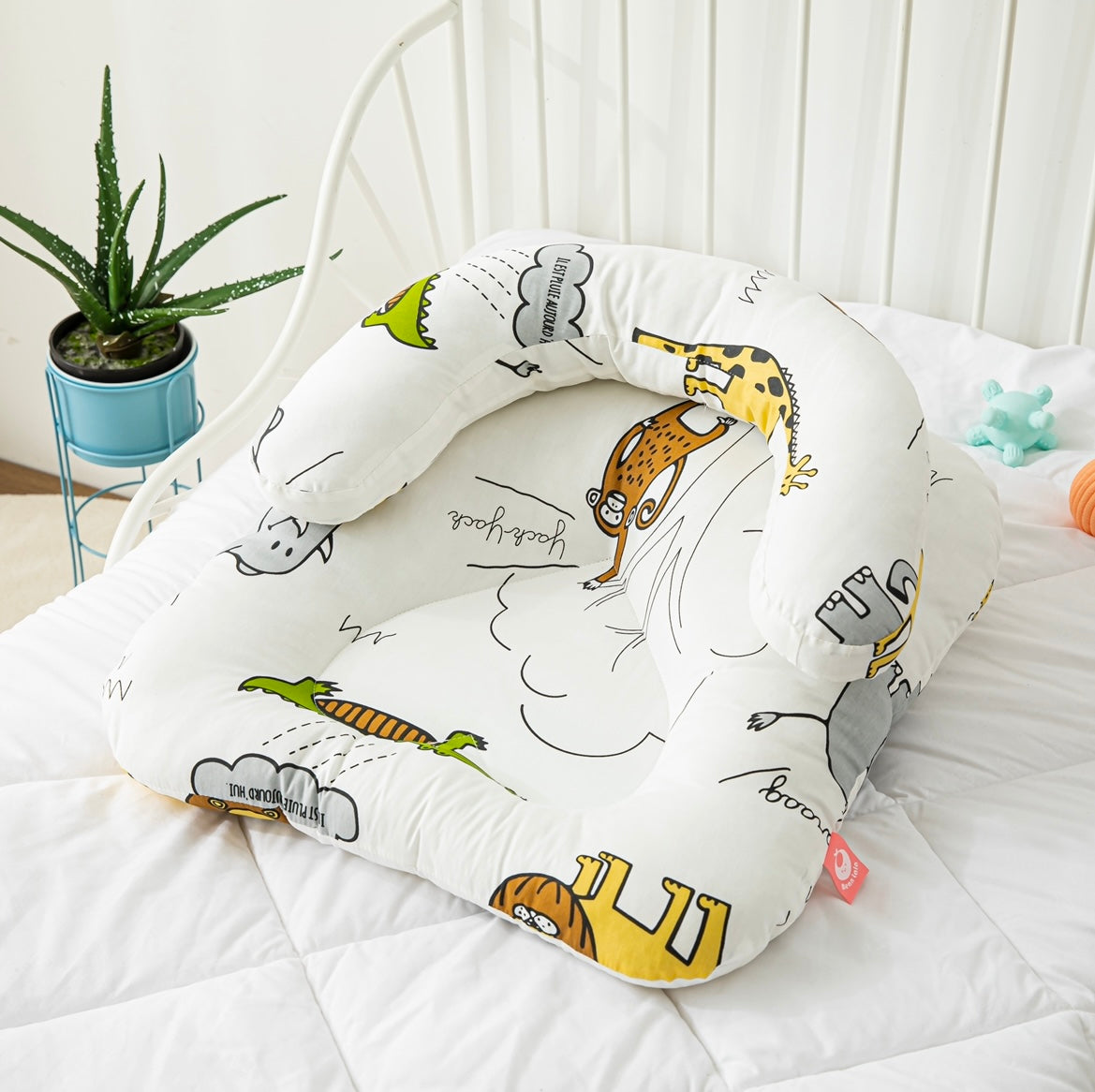 Newborn Pillow & Lounger